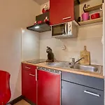 Lumineux, Terrasse, Parking Gratuit, Animaux Admis - Fr-1-841-36
