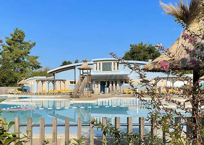 Lumineux, Terrasse, Parking Gratuit, Animaux Admis - Fr-1-841-36 Lejlighed