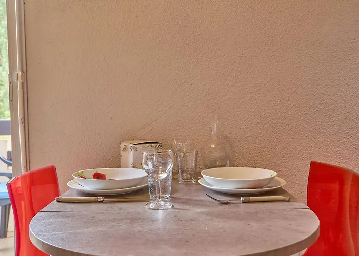 Lumineux, Terrasse, Parking Gratuit, Animaux Admis - Fr-1-841-36 Lejlighed